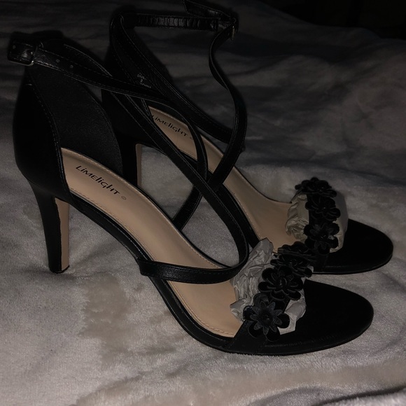 Limelight Dahlya Dress Heel - Picture 2 of 5